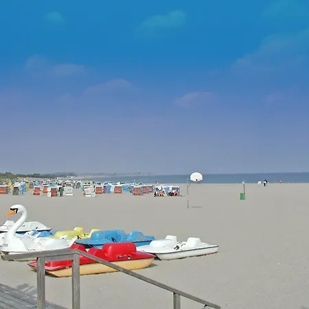 펜션 Zeltdachhaus Mit Grosser Terrasse Und W-lan 담프