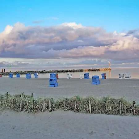 Zeltdachhaus Mit Grosser Terrasse Und W-lan *