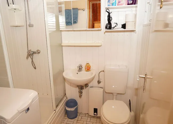 Zeltdachhaus Mit Grosser Terrasse Und W-lan * Damp